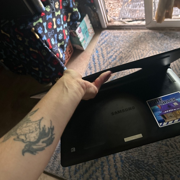 Samsung giant tablet